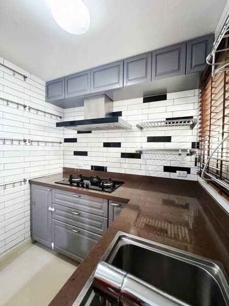 Leon Sukhumvit 62, Bangkok, Soi Sampopnaruemit, Bang Chak, Phra Khanong, Bangkok, 3 Bedrooms, 200 sqm, Townhouse For Rent, by Khun Eve, 500254474 - DDproperty.com