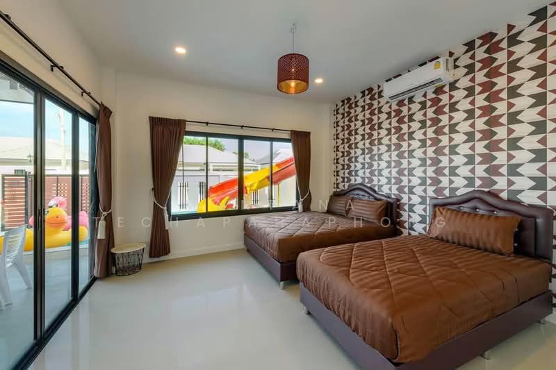 3-BR House, Prachuap Khiri Khan, Hua Hin, Hua Hin, Prachuap Khiri Khan, 3 Bedrooms, 204 sqm, Single Detached House For Rent, by Mantana Techapahaphong, 500254478 - DDproperty.com