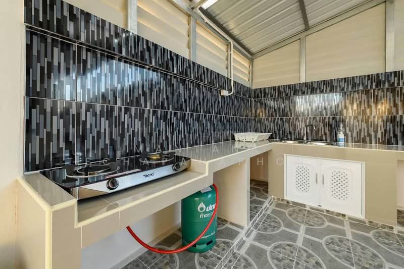 3-BR House, Prachuap Khiri Khan, Hua Hin, Hua Hin, Prachuap Khiri Khan, 3 Bedrooms, 204 sqm, Single Detached House For Rent, by Mantana Techapahaphong, 500254478 - DDproperty.com