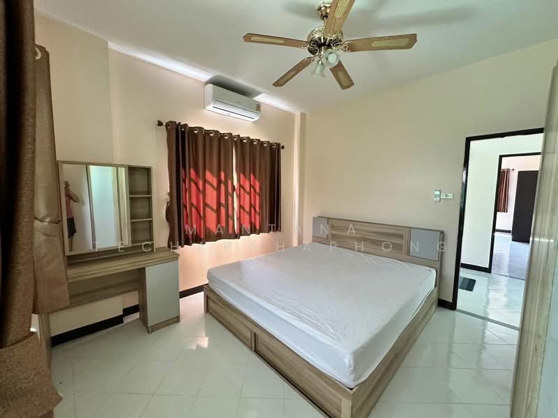 undefined, Chon Buri (Pattaya), Na Kloe, Bang Lamung (Pattaya), Chon Buri (Pattaya), 3 Bedrooms, 150 sqm, Villa For Rent, by Mantana Techapahaphong, 500254485 - DDproperty.com