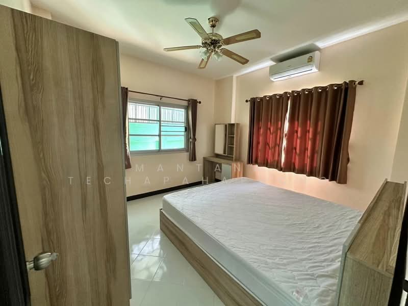 undefined, Chon Buri (Pattaya), Na Kloe, Bang Lamung (Pattaya), Chon Buri (Pattaya), 3 Bedrooms, 150 sqm, Villa For Rent, by Mantana Techapahaphong, 500254485 - DDproperty.com