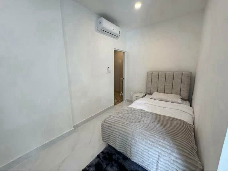undefined, Chon Buri (Pattaya), Poong, Bang Lamung (Pattaya), Chon Buri (Pattaya), 3 Bedrooms, 263 sqm, Villa For Rent, by Mantana Techapahaphong, 500254506 - DDproperty.com