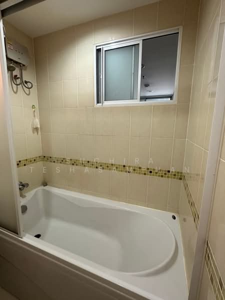 Life @ BTS Tha-Phra, Bangkok, 18 Ratchadaphisek Road, Talat Plu, Thon Buri, Bangkok, 2 Bedrooms, 84 sqm, Condo For Sale, by Suchira Teshasamphan, 500254525 - DDproperty.com