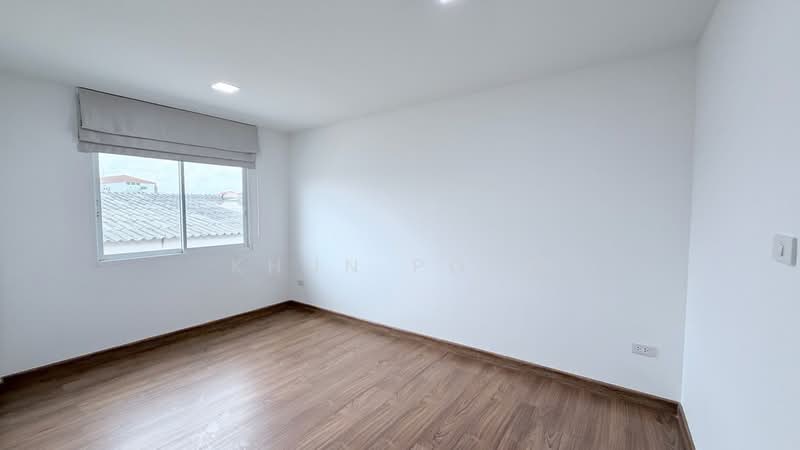 For Rent: 3-story twin house in On Nut – Srinakarin Area, Near Si Srinagarindra 38 MRT Station (SPSS, Bangkok, ศรีนครินทร์ 38, Nong Bon, Prawet, Bangkok, 4 Bedrooms, 285 sqm, Semi-Detached House (Twin House) For Rent, by Khun Poon, 500254534 - DDproperty.com