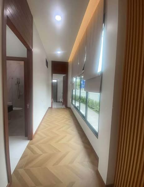 4-BR Villa, Chon Buri (Pattaya), Poong, Bang Lamung (Pattaya), Chon Buri (Pattaya), 4 Bedrooms, 382 sqm, Villa For Rent, by Mantana Techapahaphong, 500254555 - DDproperty.com
