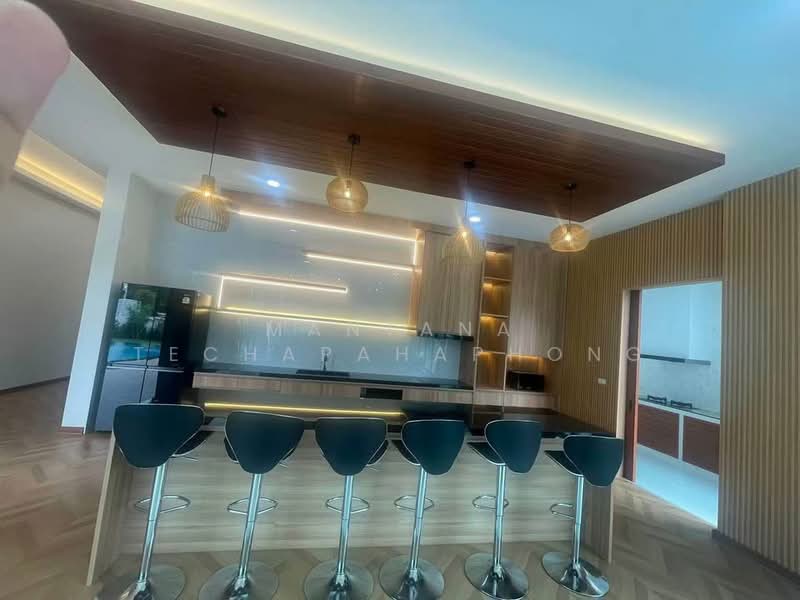 4-BR Villa, Chon Buri (Pattaya), Poong, Bang Lamung (Pattaya), Chon Buri (Pattaya), 4 Bedrooms, 382 sqm, Villa For Rent, by Mantana Techapahaphong, 500254555 - DDproperty.com