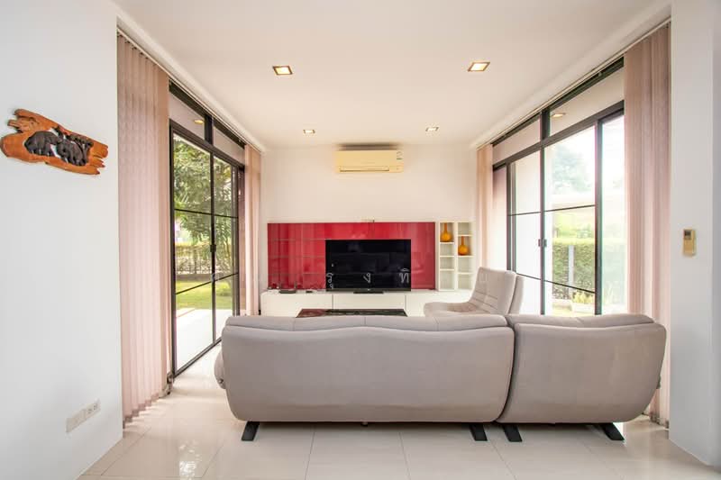 Contemporary 3 bedroom Pool Villa for Sale in Mae Rim, Chiang Mai, Rim Nua, Mae Rim, Chiang Mai, 3 Bedrooms, 335 sqm, Villa For Sale, by คุณ รุ่งทิพย์, 500254596 - DDproperty.com