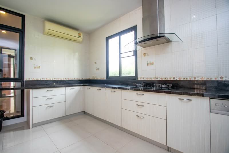 Contemporary 3 bedroom Pool Villa for Sale in Mae Rim, Chiang Mai, Rim Nua, Mae Rim, Chiang Mai, 3 Bedrooms, 335 sqm, Villa For Sale, by คุณ รุ่งทิพย์, 500254596 - DDproperty.com