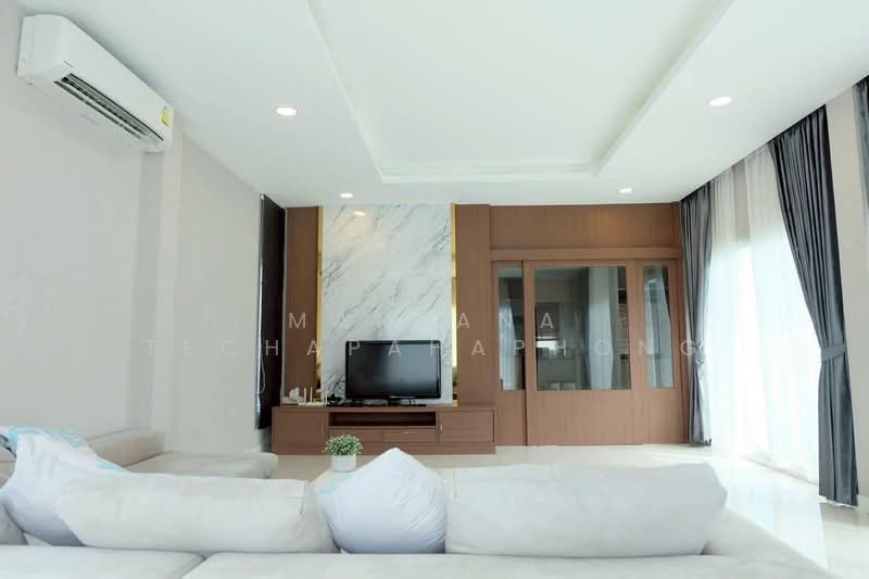 undefined, Chon Buri (Pattaya), Nong Pru, Bang Lamung (Pattaya), Chon Buri (Pattaya), 3 Bedrooms, 270 sqm, Villa For Rent, by Mantana Techapahaphong, 500254599 - DDproperty.com