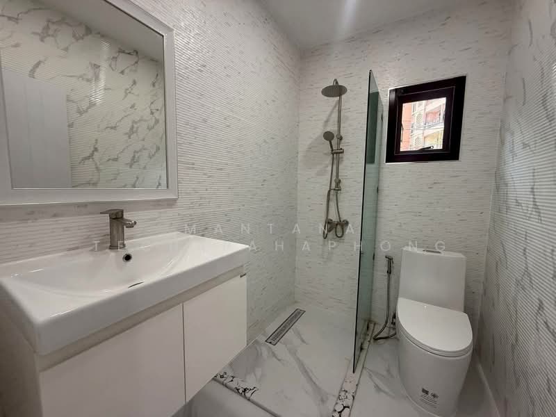 undefined, Chon Buri (Pattaya), Nong Pru, Bang Lamung (Pattaya), Chon Buri (Pattaya), 4 Bedrooms, 200 sqm, Single Detached House For Rent, by Mantana Techapahaphong, 500254604 - DDproperty.com