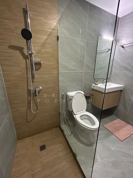 Monterey Place, Bangkok, Rama 4 Road, Khlong Toei, Khlong Toei, Bangkok, 2 Bedrooms, 58 sqm, Condo For Sale, by Savita Pothong, 500254704 - DDproperty.com