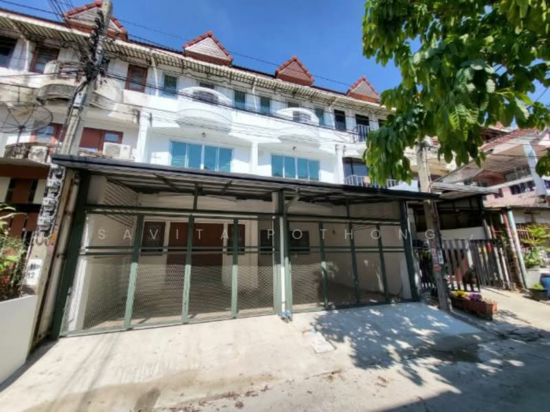 3-BR Townhouse, Bangkok, Bang Bon, Bang Bon, Bangkok, 3 Bedrooms, 328 sqm, Townhouse For Sale, by Savita Pothong, 500254723 - DDproperty.com