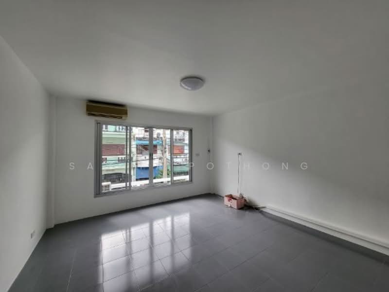 3-BR Townhouse, Bangkok, Bang Bon, Bang Bon, Bangkok, 3 Bedrooms, 328 sqm, Townhouse For Sale, by Savita Pothong, 500254723 - DDproperty.com