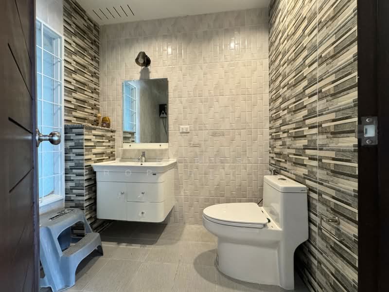 หมู่บ้านสบายโฮม3 (Sabai Home3), Chon Buri (Pattaya), Poong, Bang Lamung (Pattaya), Chon Buri (Pattaya), 3 Bedrooms, 120 sqm, Single Detached House For Sale, by The Best Property นก, 500254744 - DDproperty.com