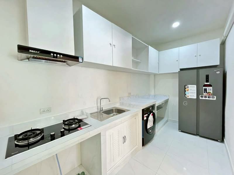 undefined, Chon Buri (Pattaya), Nong Pru, Bang Lamung (Pattaya), Chon Buri (Pattaya), 3 Bedrooms, 204 sqm, Townhouse For Rent, by Mantana Techapahaphong, 500254758 - DDproperty.com