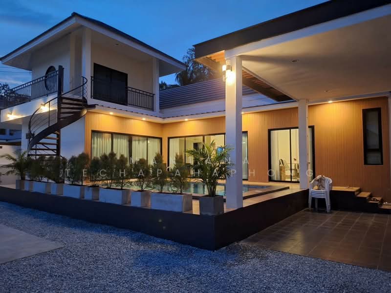 4-BR Villa, Chon Buri (Pattaya), Nong Pru, Bang Lamung (Pattaya), Chon Buri (Pattaya), 4 Bedrooms, 500 sqm, Villa For Rent, by Mantana Techapahaphong, 500254791 - DDproperty.com