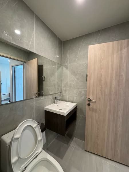 Nue District R9, Bangkok, 59 Rama 9 Road, Huai Khwang, Huai Khwang, Bangkok, 2 Bedrooms, 46 sqm, Condo For Rent, by Nusara Rongtran, 500254839 - DDproperty.com