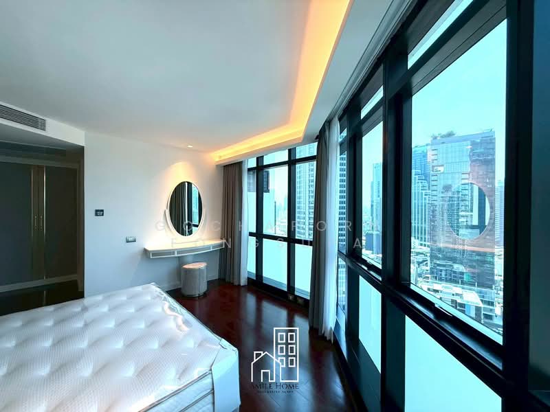 Shanti Sadan, Bangkok, 28 Sukhumvit 59, Khlong Tan Nua, Watthana, Bangkok, 3 Bedrooms, 285 sqm, Condo For Rent, by Gochaporn Fongsupa, 500254853 - DDproperty.com