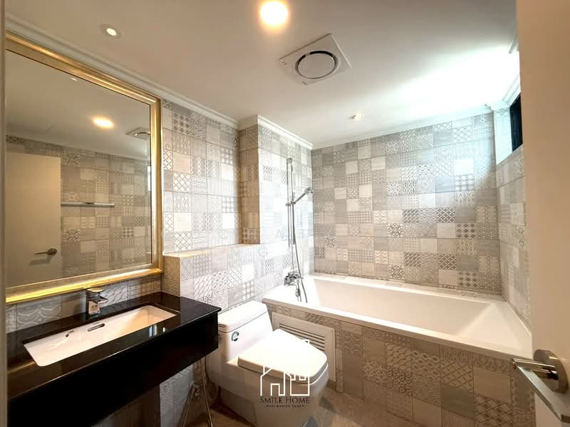 Shanti Sadan, Bangkok, 28 Sukhumvit 59, Khlong Tan Nua, Watthana, Bangkok, 3 Bedrooms, 285 sqm, Condo For Rent, by Gochaporn Fongsupa, 500254853 - DDproperty.com