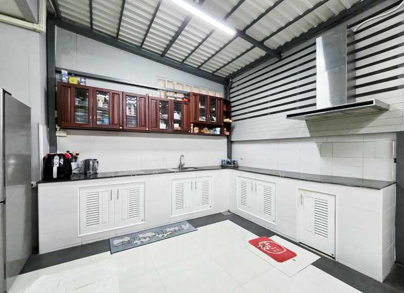 ดิเอ็กซ์คลูซีฟ สาทร-กัลปพฤกษ์, Bangkok, Bang Khae, Bang Khae, Bangkok, 3 Bedrooms, 220 sqm, Townhouse For Sale, by The Best Property นะ, 500254879 - DDproperty.com