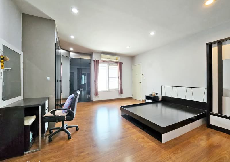 ดิเอ็กซ์คลูซีฟ สาทร-กัลปพฤกษ์, Bangkok, Bang Khae, Bang Khae, Bangkok, 3 Bedrooms, 220 sqm, Townhouse For Sale, by The Best Property นะ, 500254879 - DDproperty.com