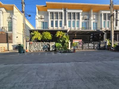 ขาย - หมู่บ้านโกลด้นทาวน์ ลาดพร้าว-เกษตรนวมินทร์ บึงกุ่ม กรุงเทพมหานคร, กรุงเทพ