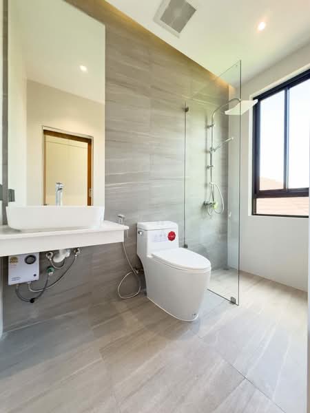 ขาย - ขายวิลล่า 3 ห้องนอน เชิงทะเล ภูเก็ต | ใกล้ Boat Avenue และ Laguna, ภูเก็ต