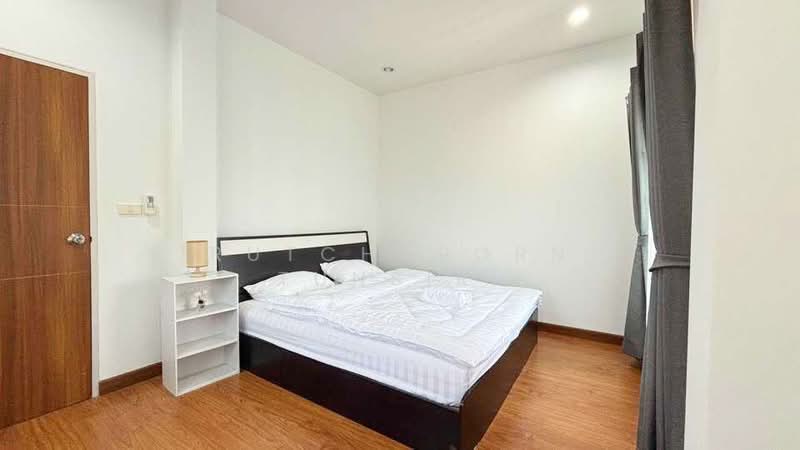 บ้านสวยให้เช่า – ใกล้บิ๊กซีแม่เหียะ เพียง 10 นาที ค่าเช่า 20,000 บาท / เดือน รหัสทรัพย์ : No.9H1037, Chiang Mai, Pa Daet, Muang Chiang Mai, Chiang Mai, 3 Bedrooms, 150 sqm, Single Detached House For Rent, by Rutchaporn Tunsiri, 500254979 - DDproperty.com