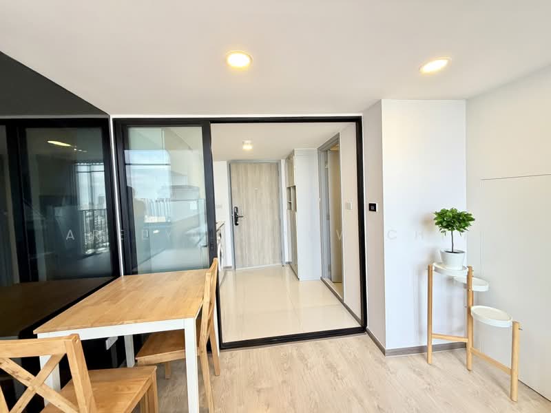 SOHO Bangkok Ratchada, Bangkok, 74 Pracha Rat Bamphen Rd, Huai Khwang, Bangkok, 1 Bedroom, 37 sqm, Condo For Rent, by Areeya Kingwichit, 500255006 - DDproperty.com