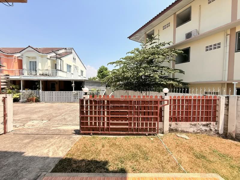 พิมพาภรณ์ อ่าวอุดม, ชลบุรี, ทุ่งสุขลา, ศรีราชา, ชลบุรี, 150 ตร.ม., ทาวน์เฮ้าส์ ขาย, โดย The Best Property ตั๊กกี้, 500255022 - DDproperty.com