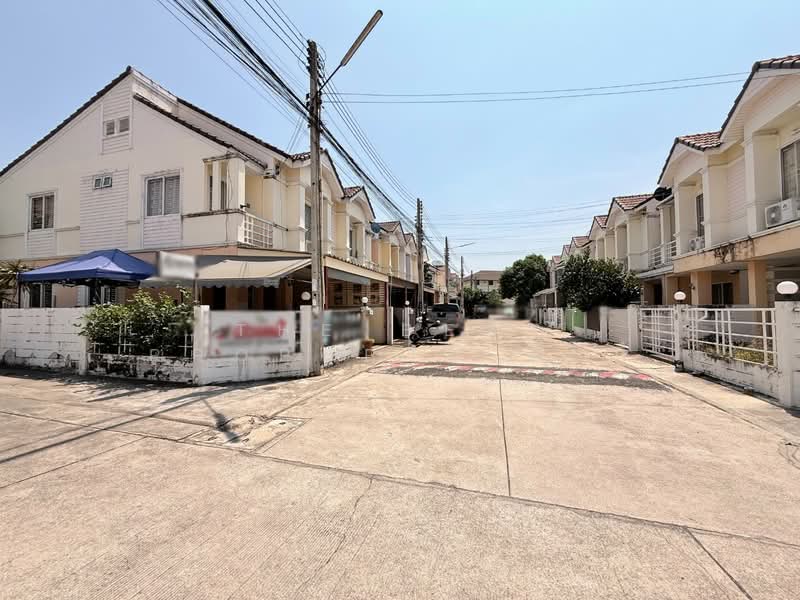 พิมพาภรณ์ อ่าวอุดม, Chon Buri (Pattaya), Thung Suk La, Si Racha, Chon Buri (Pattaya), 3 Bedrooms, 150 sqm, Townhouse For Sale, by The Best Property ตั๊กกี้, 500255022 - DDproperty.com