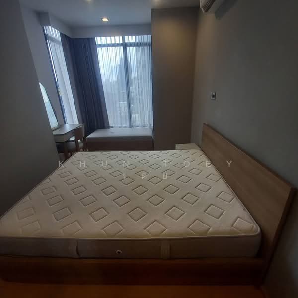 M Thonglor 10, Bangkok, 9 Soi Ekkamai 12, Ekkamai Road, Khlong Tan Nua, Watthana, Bangkok, 1 Bedroom, 30 sqm, Condo For Rent, by Khun Toey เตย, 500255024 - DDproperty.com