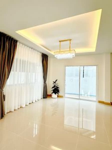 3-BR House, Bangkok, Khlong Kum, Bueng Kum, Bangkok, 3 Bedrooms, 446 sqm, Single Detached House For Sale, by Jesadakorn Cohn, 500255025 - DDproperty.com
