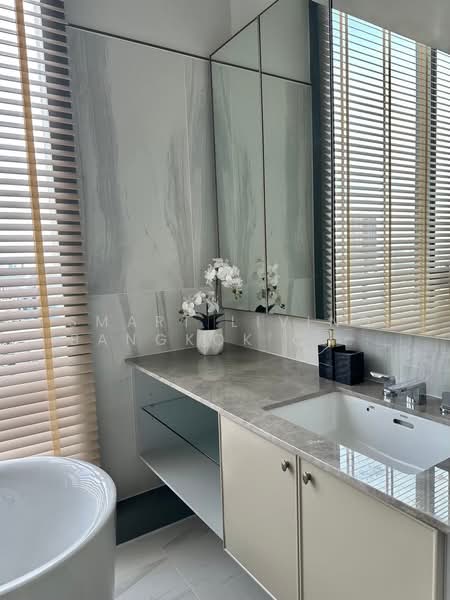Kraam Sukhumvit 26, Bangkok, 55 Soi Sukhumvit 26 Sukhumvit Road, Khong Tan, Khlong Toei, Bangkok, 2 Bedrooms, 111 sqm, Condo For Rent, by Smart Living Bangkok Co.,Ltd., 500255029 - DDproperty.com
