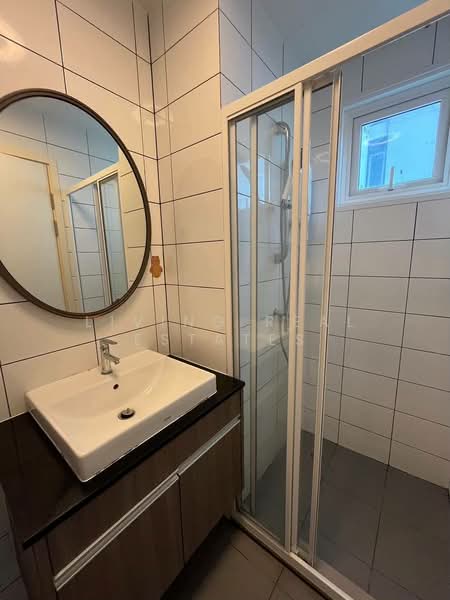 Chapter One ECO Ratchada-Huaikwang, Bangkok, Pracha Uthit Road, Huai Khwang, Huai Khwang, Bangkok, 1 Bedroom, 30 sqm, Condo For Sale, by Living Real Estates, 500255042 - DDproperty.com