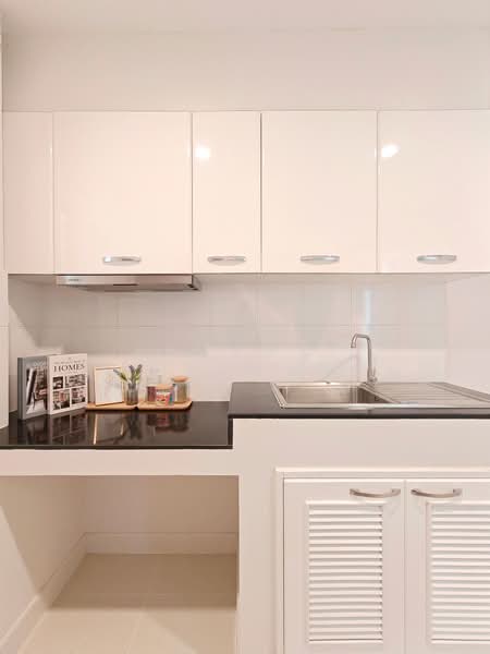 Centro Srinakarin-Bangna, Bangkok, Chaloem Phrakiat Rama 9 Road, Nong Bon, Prawet, Bangkok, 4 Bedrooms, 200 sqm, Single Detached House For Sale, by Roongrat Maitreejittawon, 500255122 - DDproperty.com