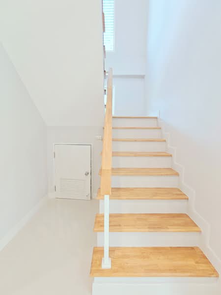 Centro Srinakarin-Bangna, Bangkok, Chaloem Phrakiat Rama 9 Road, Nong Bon, Prawet, Bangkok, 4 Bedrooms, 200 sqm, Single Detached House For Sale, by Roongrat Maitreejittawon, 500255122 - DDproperty.com