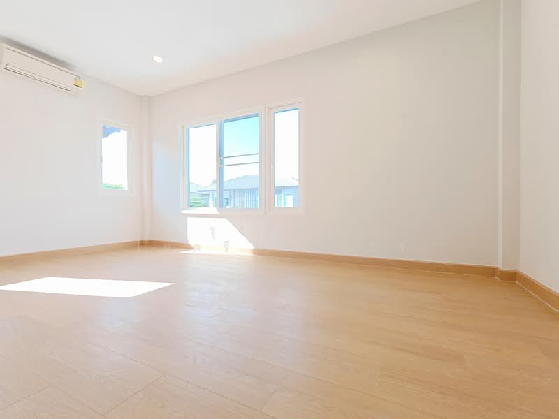 Centro Srinakarin-Bangna, Bangkok, Chaloem Phrakiat Rama 9 Road, Nong Bon, Prawet, Bangkok, 4 Bedrooms, 200 sqm, Single Detached House For Sale, by Roongrat Maitreejittawon, 500255122 - DDproperty.com