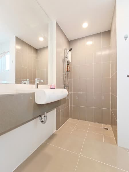 Centro Srinakarin-Bangna, Bangkok, Chaloem Phrakiat Rama 9 Road, Nong Bon, Prawet, Bangkok, 4 Bedrooms, 200 sqm, Single Detached House For Sale, by Roongrat Maitreejittawon, 500255122 - DDproperty.com