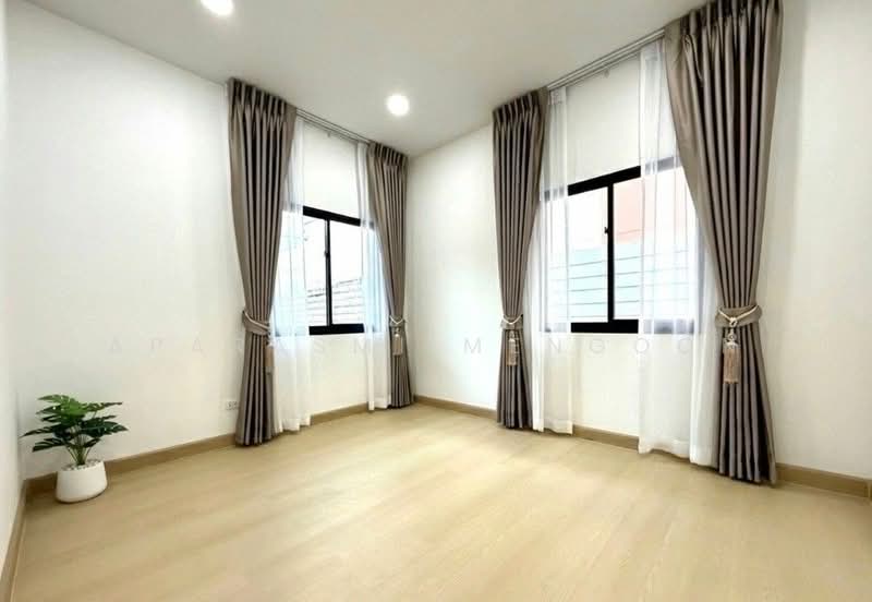 Zerene Petchkasem-Phutthamonthon Sai 3, Bangkok, 101 Phutthamonthon Sai 3 Road, Nong Kang Plu, Nong Khaem, Bangkok, 4 Bedrooms, 196 sqm, Single Detached House For Sale, by Aparasmi Mengoon, 500255134 - DDproperty.com