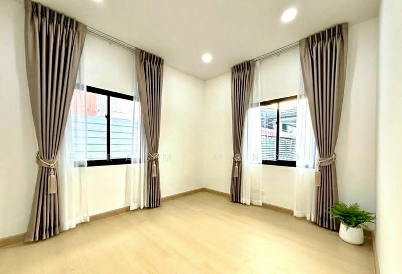 Zerene Petchkasem-Phutthamonthon Sai 3, Bangkok, 101 Phutthamonthon Sai 3 Road, Nong Kang Plu, Nong Khaem, Bangkok, 4 Bedrooms, 196 sqm, Single Detached House For Sale, by Aparasmi Mengoon, 500255134 - DDproperty.com