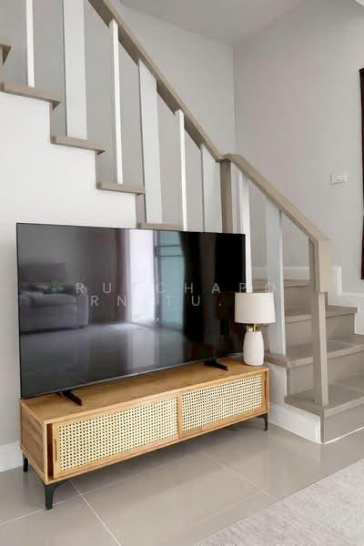 ให้เช่า - ทาวน์เฮ้าส์ให้เช่า – ใกล้มหาวิทยาลัยแม่โจ้ เพียง 5 นาที ค่าเช่า 20,000 บาท / เดือน No.11H638, เชียงใหม่