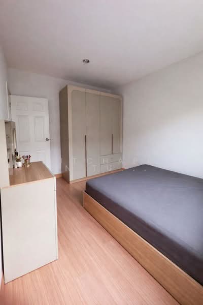 ทาวน์เฮ้าส์ให้เช่า – ใกล้มหาวิทยาลัยแม่โจ้ เพียง 5 นาที ค่าเช่า 20,000 บาท / เดือน No.11H638, Chiang Mai, Nong Chom, San Sai, Chiang Mai, 3 Bedrooms, 110 sqm, Townhouse For Rent, by Rutchaporn Tunsiri, 500255183 - DDproperty.com