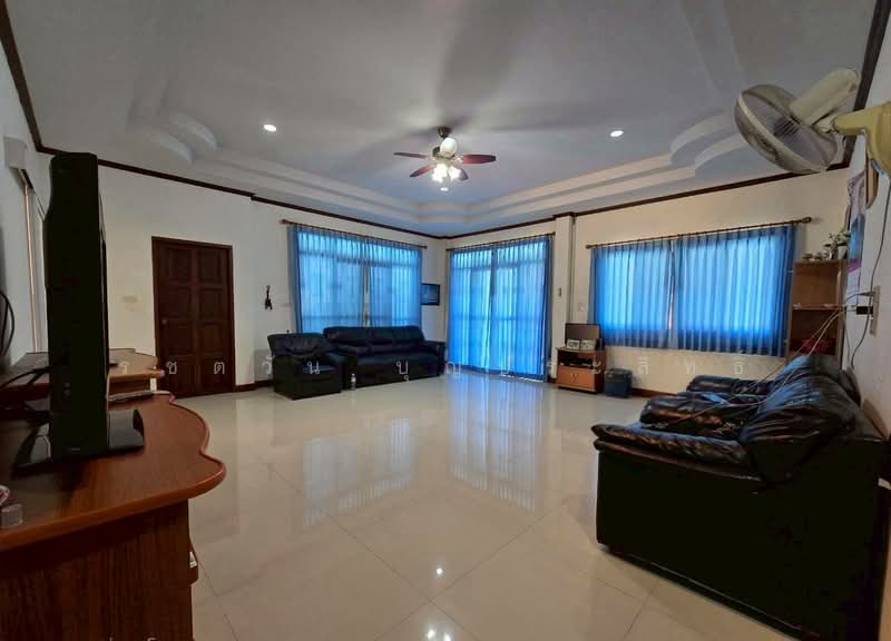 ขายบ้านเดี่ยวพร้อมอยู่ ใกล้ทะเลชะอำ ซอยร่วมจิตร อำเภอชะอำ จังหวัดเพชรบุรี ทำเลดี, Phetchaburi, Cha-am, Cha-Am, Phetchaburi, 3 Bedrooms, 144 sqm, Single Detached House For Sale, by รชตวัน บุญประสิทธิ์, 500255187 - DDproperty.com