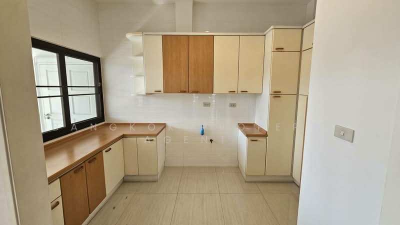 Baan Phansiri, Bangkok, Soi Thonglor 17, Khlong Tan Nua, Watthana, Bangkok, 3 Bedrooms, 525 sqm, Condo For Rent, by BANGKOK PROPERTY AGENTS, 500255191 - DDproperty.com