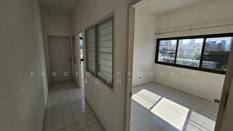 Baan Phansiri, Bangkok, Soi Thonglor 17, Khlong Tan Nua, Watthana, Bangkok, 3 Bedrooms, 525 sqm, Condo For Rent, by BANGKOK PROPERTY AGENTS, 500255191 - DDproperty.com
