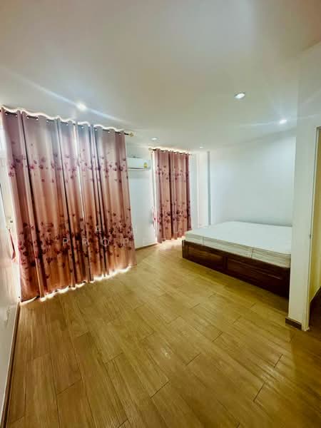 The Central Life Village Sriracha-Suan Suea, Chon Buri (Pattaya), Nong - Kham, Si Racha, Chon Buri (Pattaya), 3 Bedrooms, 72 sqm, Townhouse For Sale, by A House Property Co.,Ltd., 500255199 - DDproperty.com