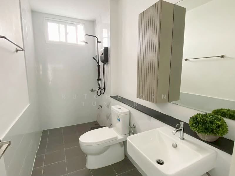 บ้านสวยให้เช่า – ใกล้ตลาดท่ารั้ว เพียง 5 นาที ค่าเช่า 40,000 บาท / เดือน รหัสทรัพย์ : No.12H519, เชียงใหม่, สันปูเลย, ดอยสะเก็ด, เชียงใหม่, 280 ตร.ม., บ้านเดี่ยว ให้เช่า, โดย Rutchaporn Tunsiri, 500255222 - DDproperty.com