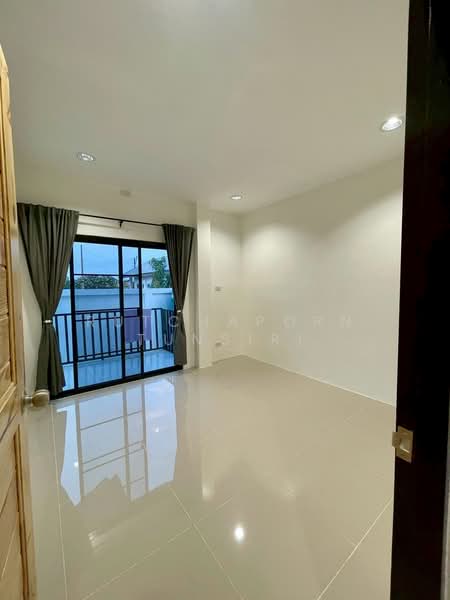 บ้านให้เช่า – ใกล้โรงเรียนนานาชาติเกรซ เพียง 5 นาที ค่าเช่า 18,000 บาท /เดือน รหัสทรัพย์ :No.14H1072, เชียงใหม่, หารแก้ว, หางดง, เชียงใหม่, 200 ตร.ม., บ้านเดี่ยว ให้เช่า, โดย Rutchaporn Tunsiri, 500255229 - DDproperty.com