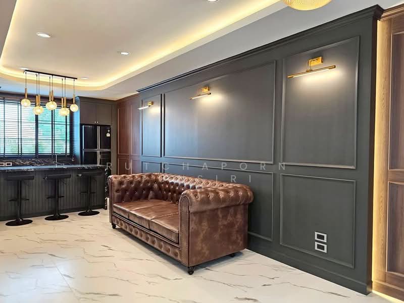 Pool Villa ให้เช่า ใกล้กาดฝรั่ง เพียง 5 นาที ค่าเช่า 170,000 บาท / เดือน รหัสทรัพย์ : No.14P021, Chiang Mai, Ban Waen, Hang Dong, Chiang Mai, 4 Bedrooms, 440 sqm, Single Detached House For Rent, by Rutchaporn Tunsiri, 500255237 - DDproperty.com